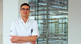 dr. Mathieu Gevers