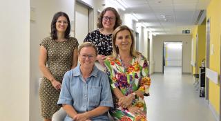 Groepsfoto van het team van de dienst klinische studies in AZ Sint-Maarten